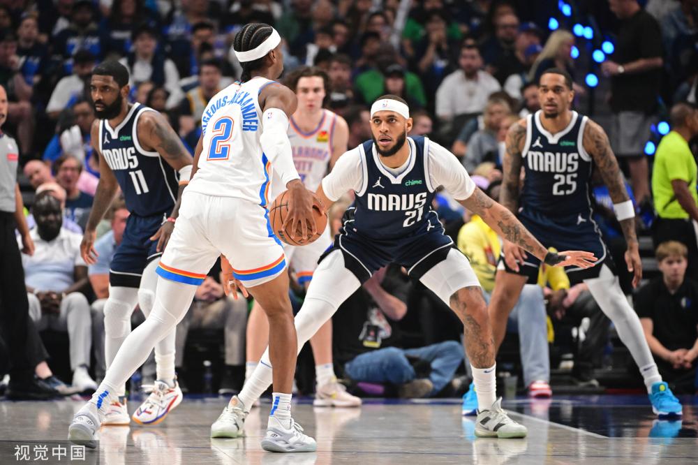 依然充满悬 依然充满悬