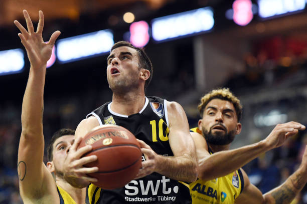 与伤病缠斗 与伤病缠斗