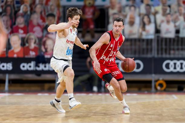 力求通过运 力求通过运