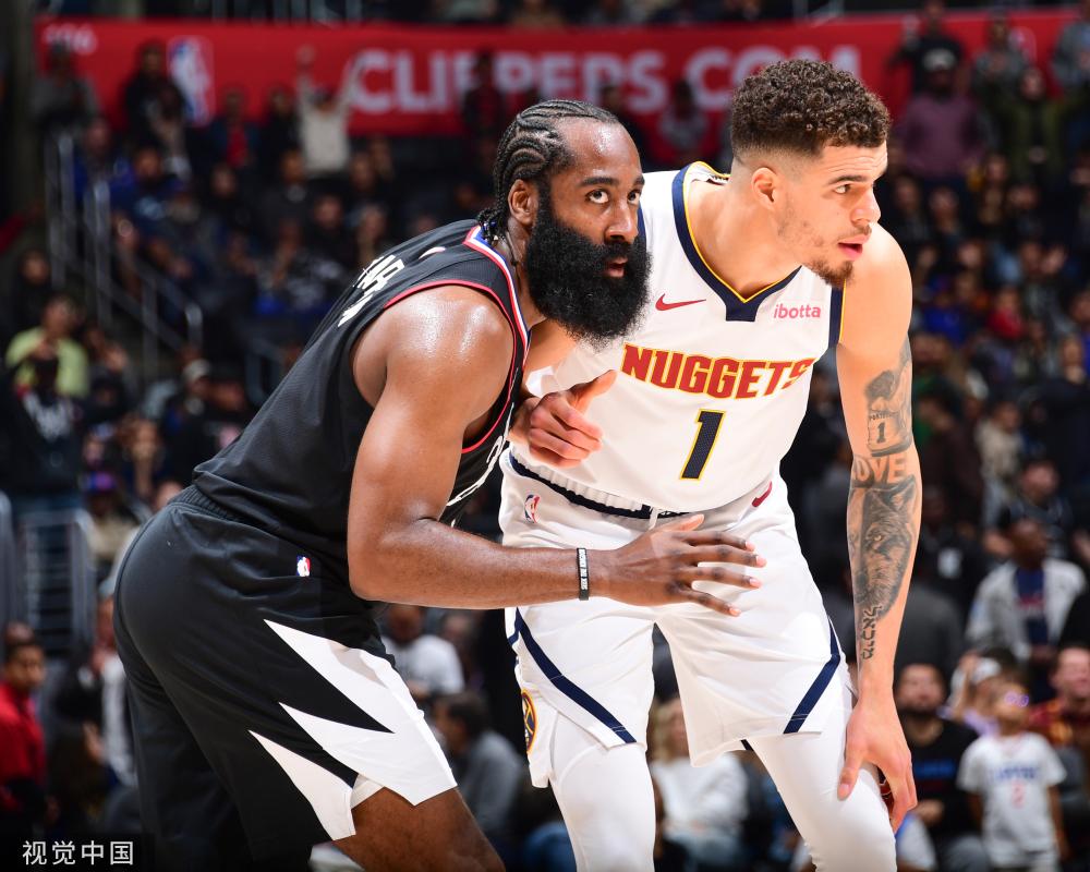 雨后春笋般 雨后春笋般